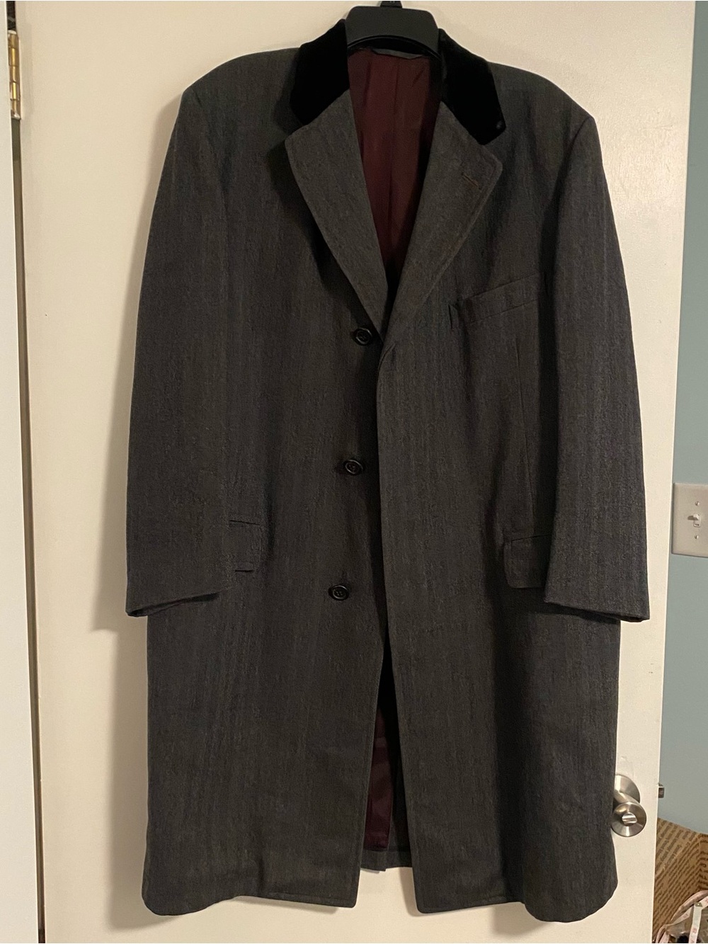 Vtg Hughes & Hatcher Chesterfield Overcoat Peacoat Size 48/XL Gray Velvet Collar